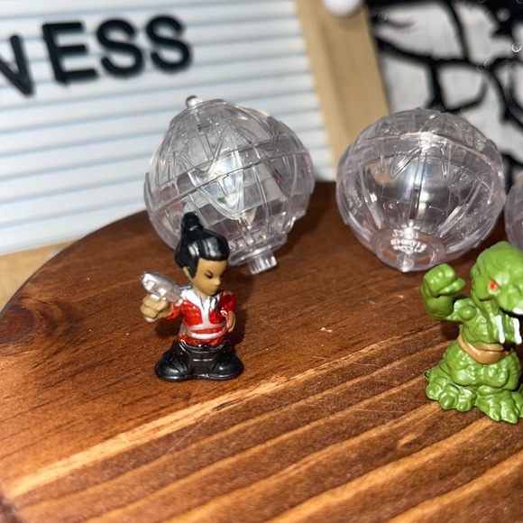Star Wars Fighter Pods Game Mini Figures Micro Heroes Spinning Pod Hasbro 2012 - Picture 2 of 4